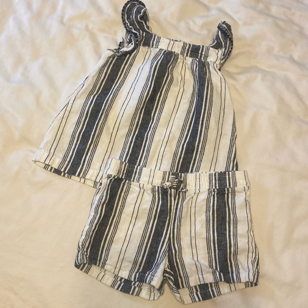 Carter’s 4T Girls linen blend two piece set
